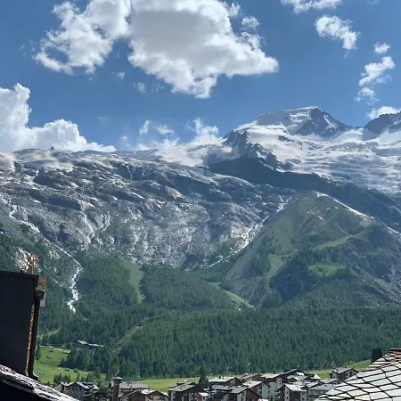 Apartament In Chalet Frohsinn, Central Saasfee