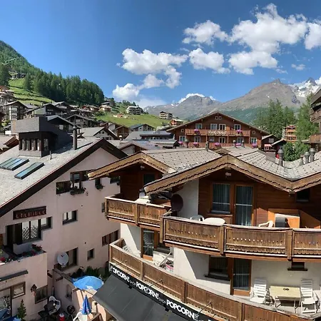 In Chalet Frohsinn, Central Saasfee Lejlighed